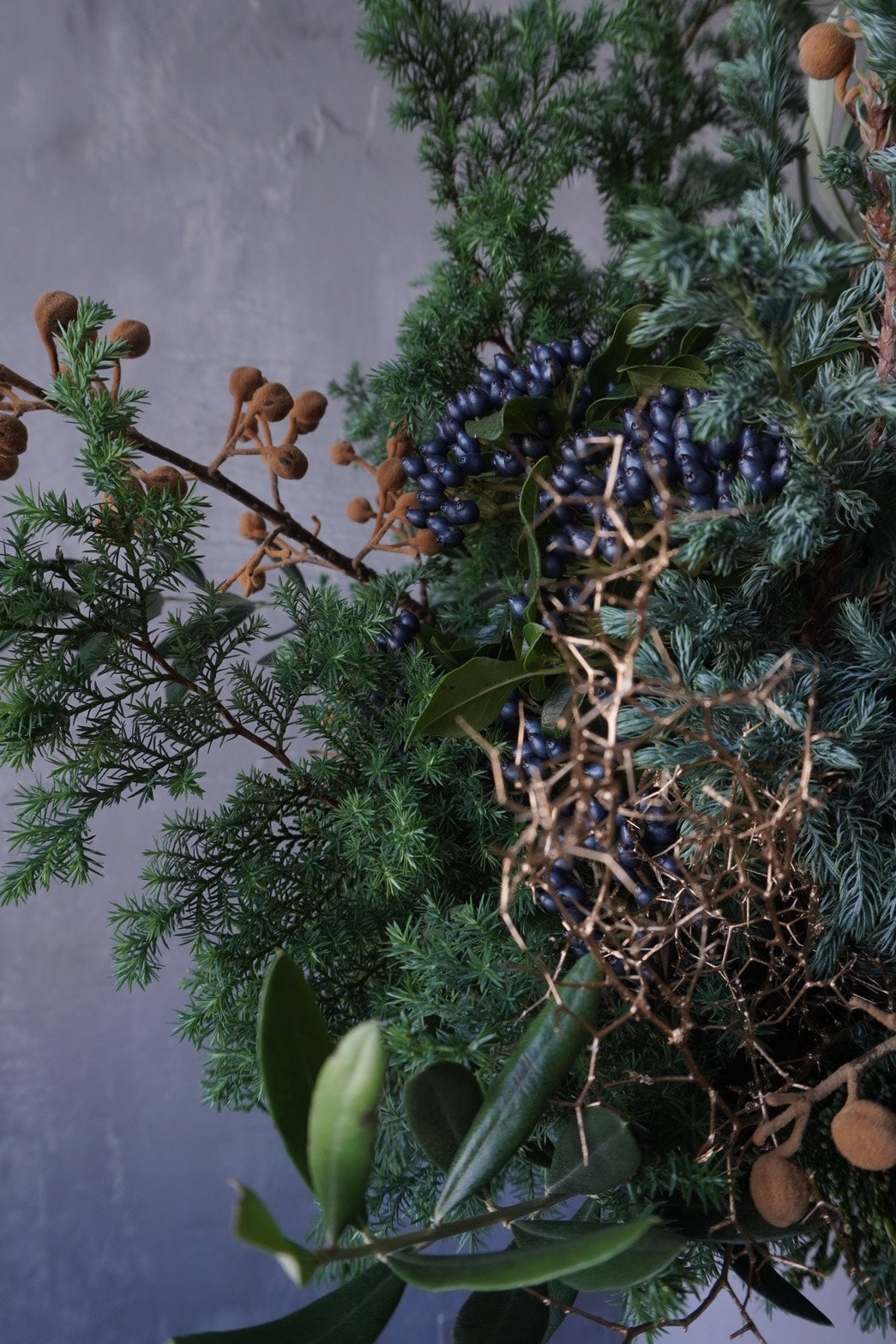 Holiday arrangement green