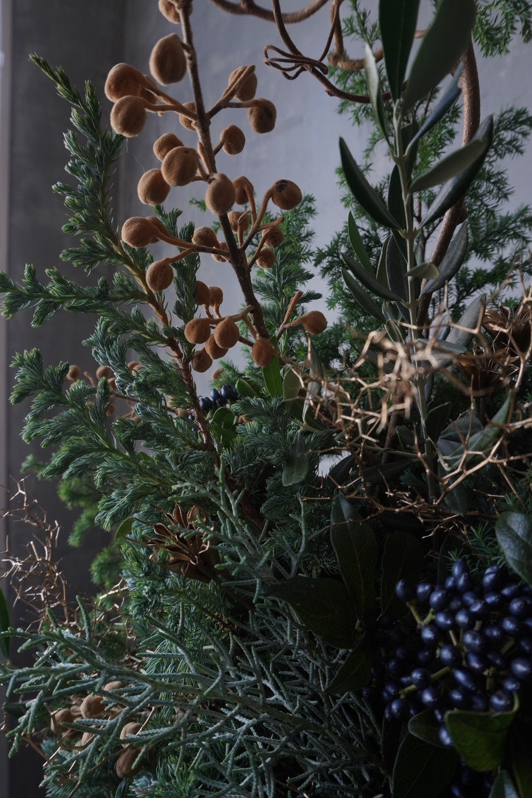 Holiday arrangement green