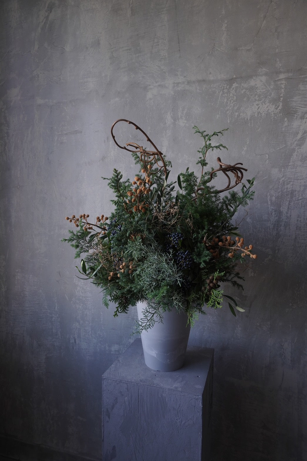 Holiday arrangement green