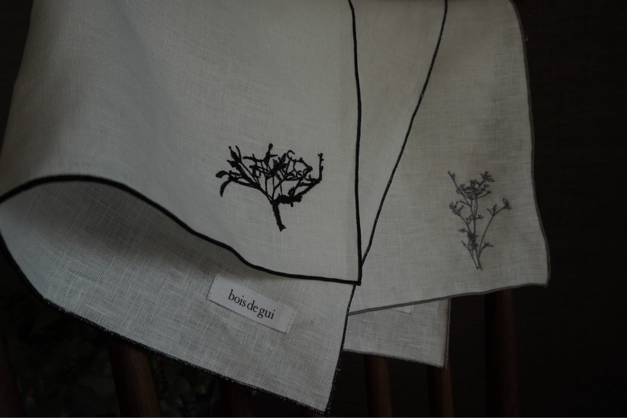 bois de guiオリジナル刺繍ハンカチ(冬)